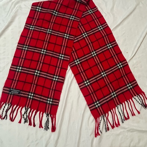 Burberry Cashmere Scarf - Picture 1 of 9